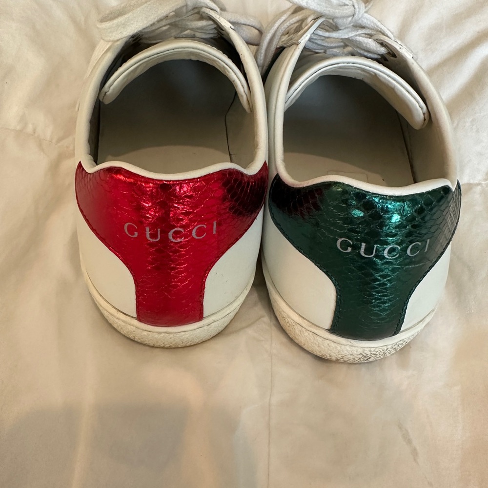 Gucci White Leather Men's Sneakers with Red and Green Accent - Picture 2 of 10